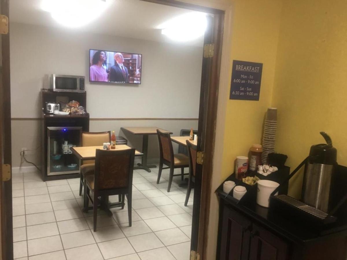 Loyalty Inn Hawkinsville Exterior photo